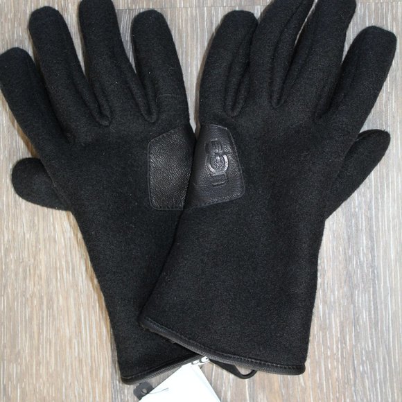 UGG Other - NWT UGG‎ MEN'S WOOL SHEARLING LEATHER TRIMMED GLOVE